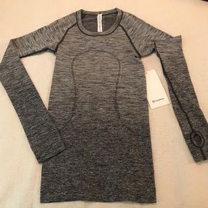 NWT Swiftly Tech Long Sleeve Crew